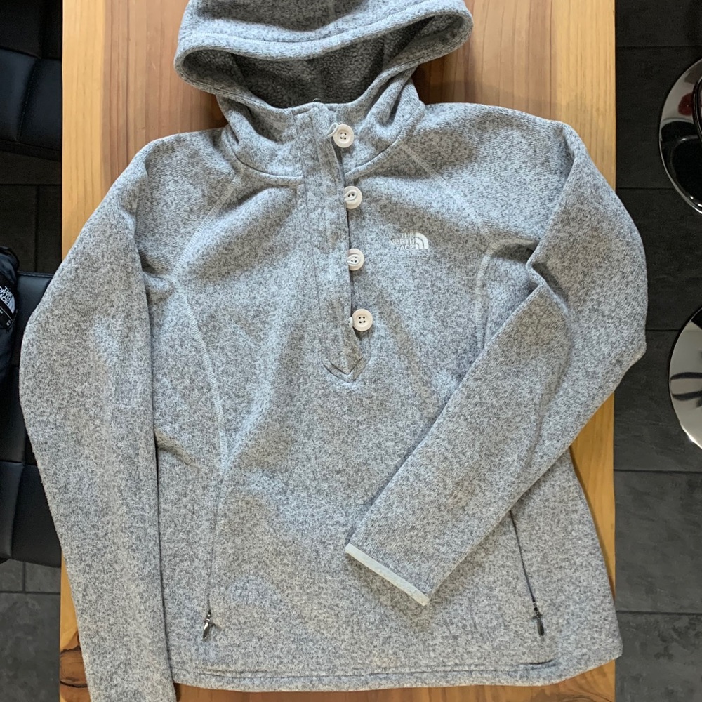 Women’s North Face Hooded Fleece Pullover